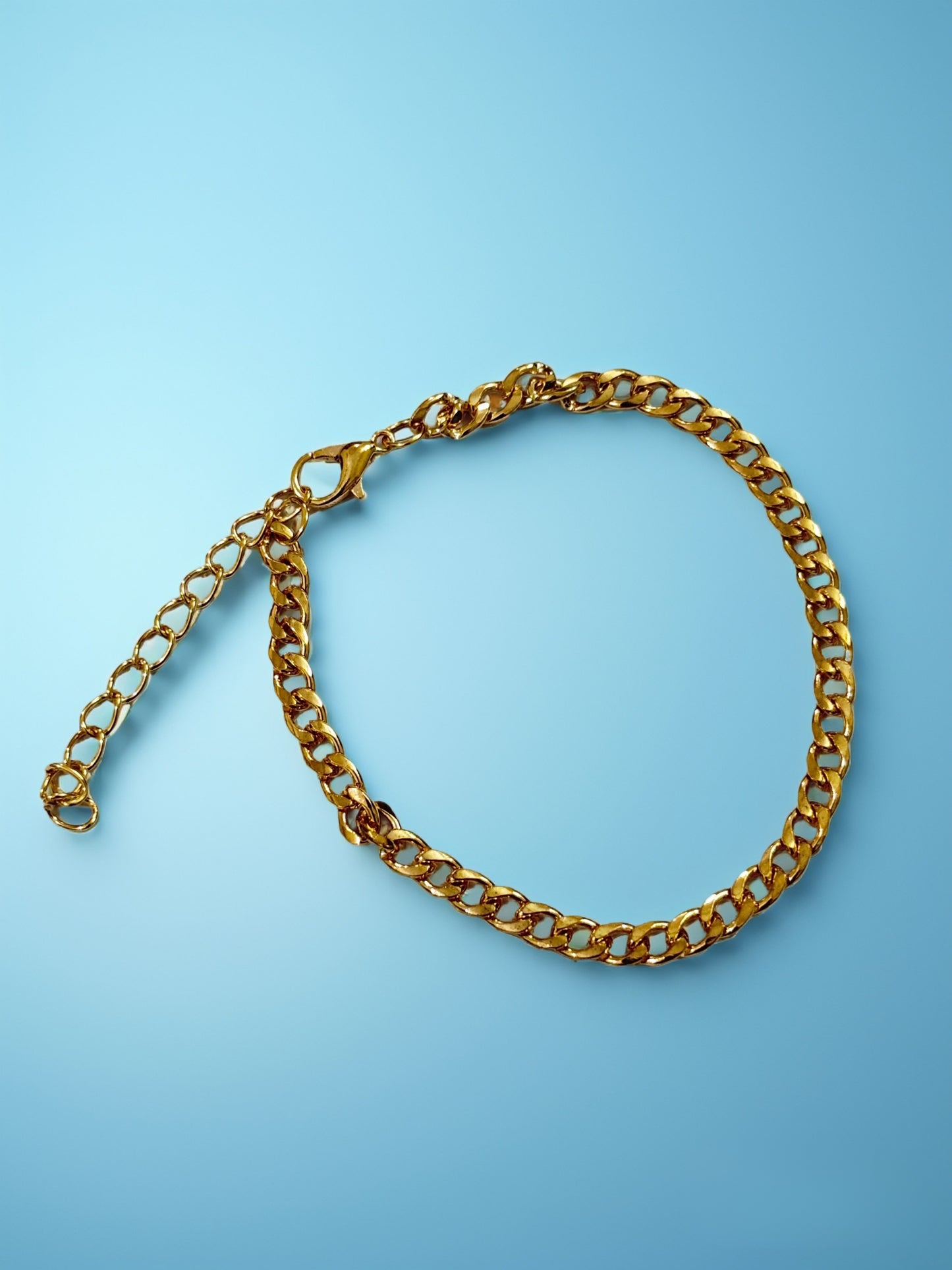 Regal Gold Link Bracelet