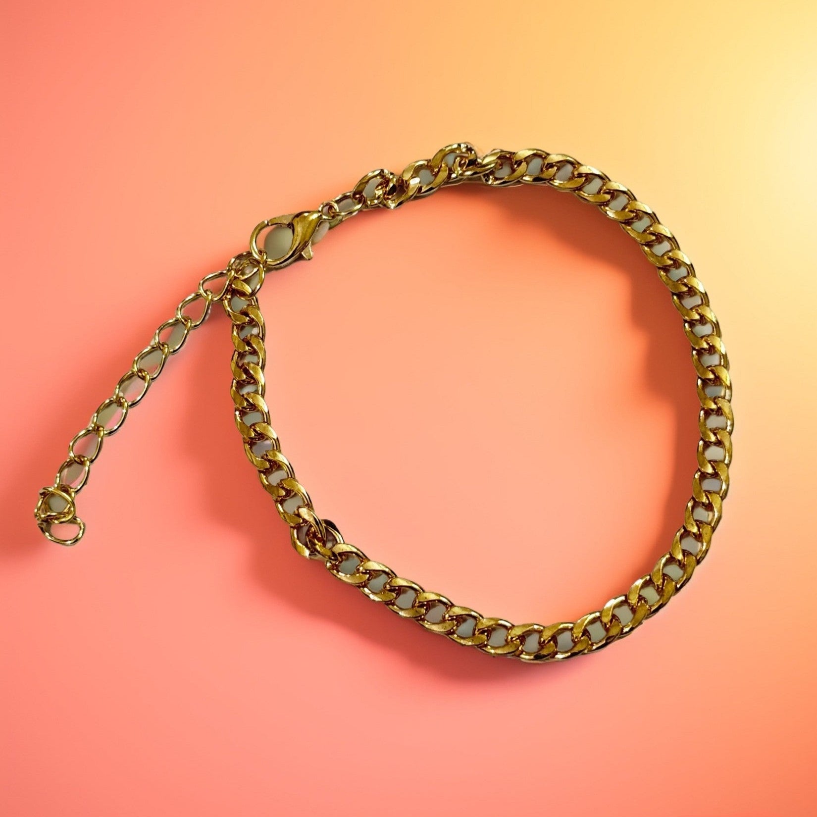 Regal Gold Link Bracelet