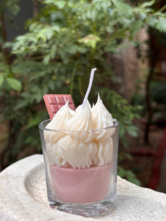 Strawberry Swirl Choclate Scented Candle