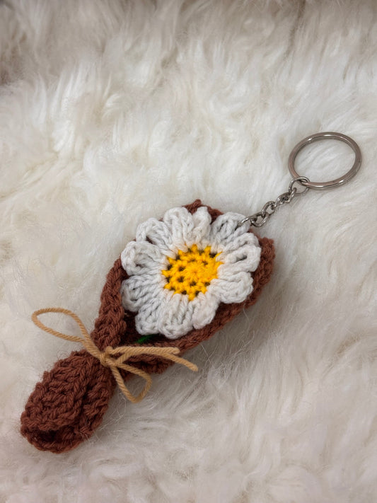 Crochet Bouquet Keychain | White | Daisy