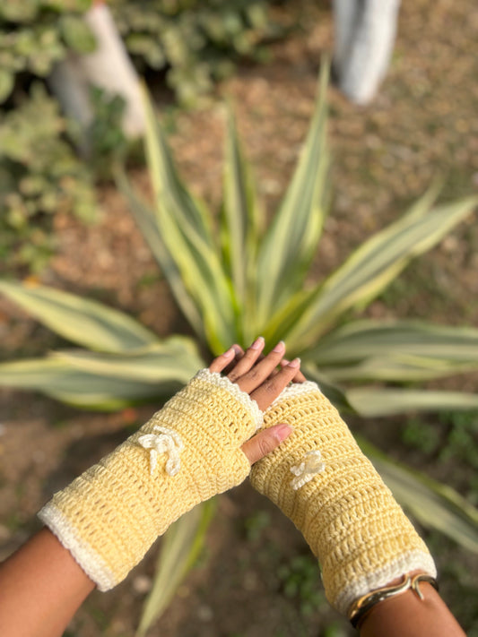 Crochet Gloves | Yellow